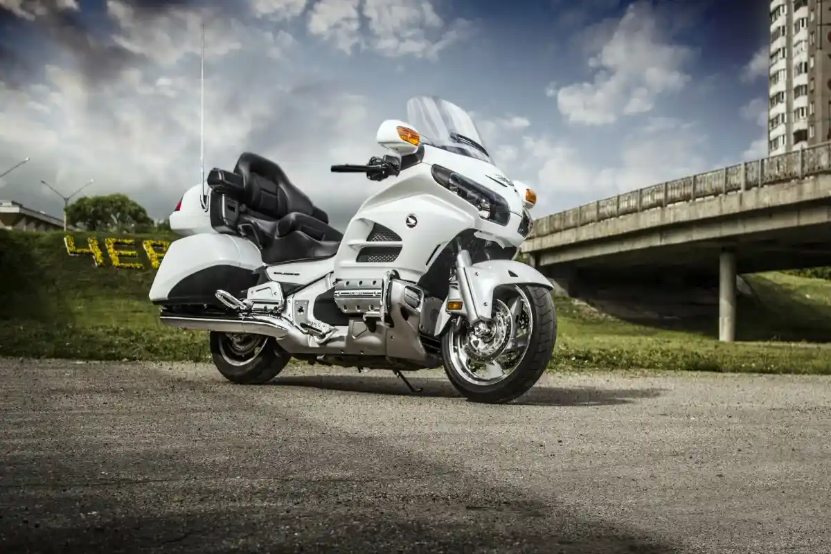 Sort Motorcykel: Hvorfor Dette Farvevalg Regerer Vejene!